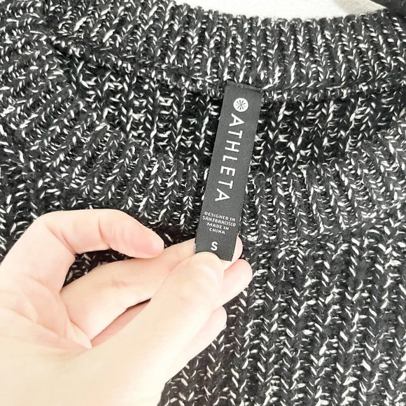 Athleta Black & White Wool Blend Pullover Knit Sweater Women's Size Small - Picture 5 of 8